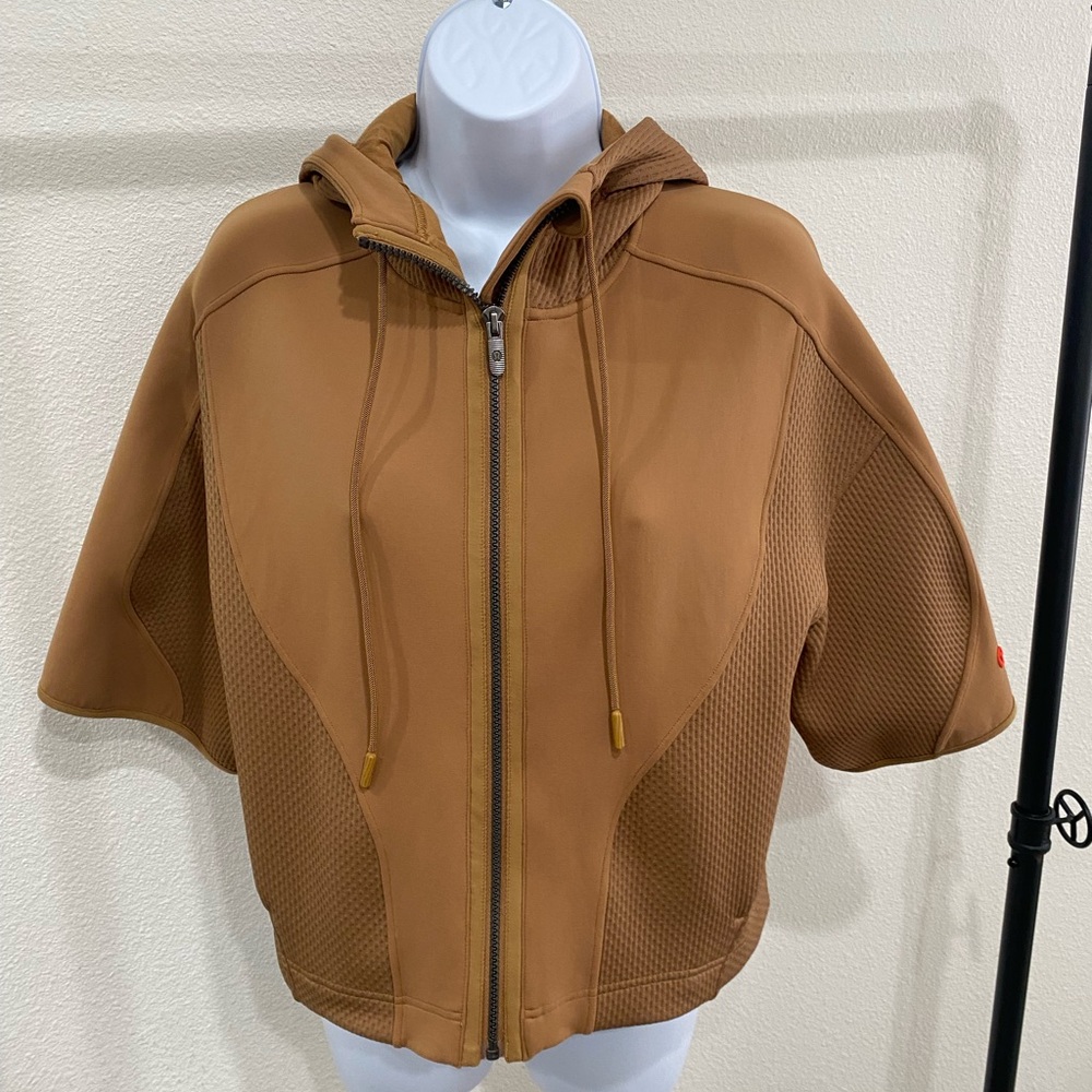 lululemon athletica dark tan Hooded zip Jacket size small